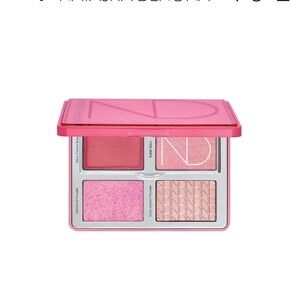 Natasha Denona- LOVE GLOW CHEEK PALETTE